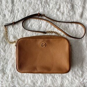 Micheal kors brown crossbody